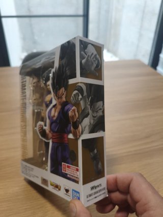 ORIGINAL Ultimate Gohan Super Hero SH Figuarts