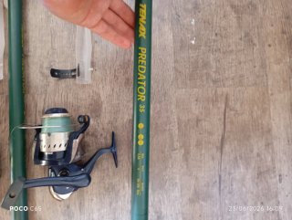 Lote 2 canne da pesca con mulinelli