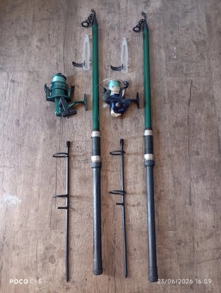 Lote 2 canne da pesca con mulinelli
