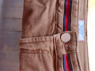 Pantalón slim El Ganso Camel.