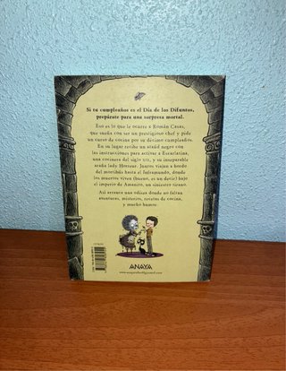 Libro ESCARLATINA La Cocinera Cadáver