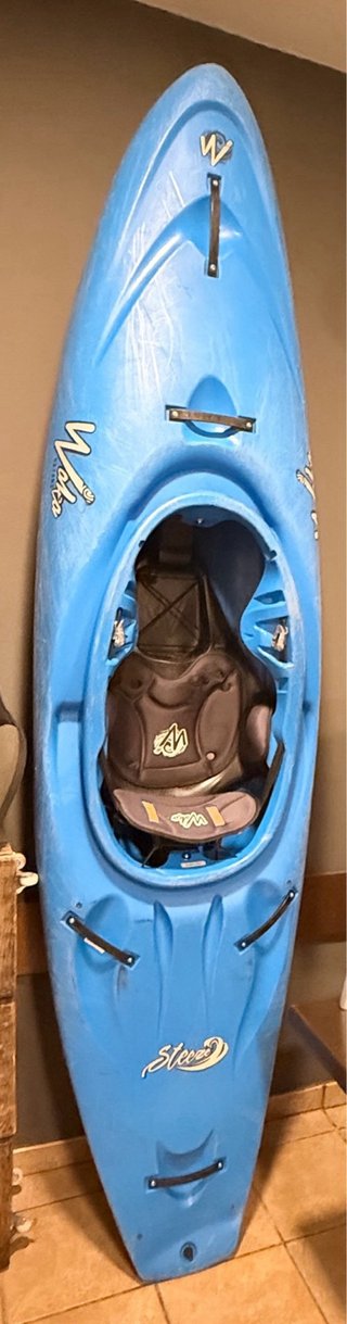 Kayak Waka Steeze