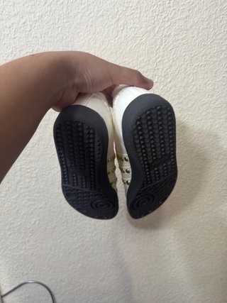 Zapatillas Adidas Blancas y Negras