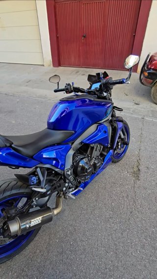 Yamaha MT-09 2024 (modelo actual 2025/2026) Azul