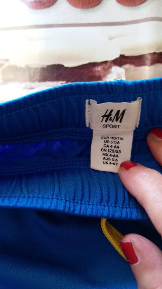 3 Pantaloncini H&M Bimbo Tg. 4/6 Anni