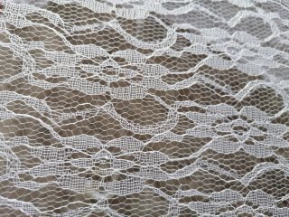 Sombrilla de encaje blanco