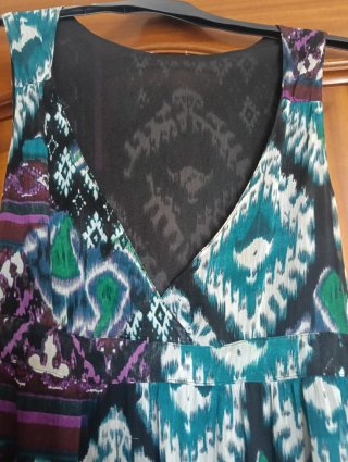 Vestido largo estampado morado y turquesa