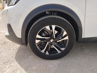 Peugeot 2008 GT BlueHDI 130 S&S EAT8
