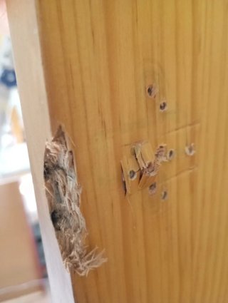 Armario de madera maciza