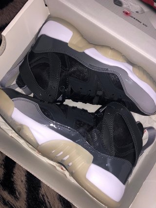 Zapatillas Jordan WMNS JUMPMAN TWO TREY Grises