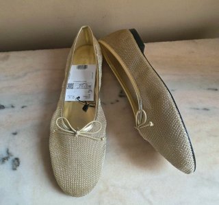 Bailarinas doradas Mango