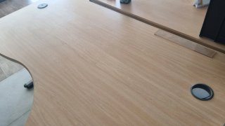 Mesa de oficina madera y metal