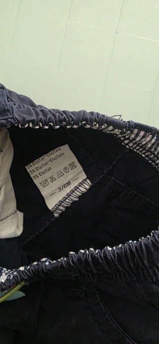 Pagliaccetto e pantaloncino bimbo