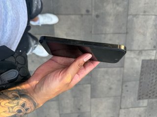 iPhone 16 Pro Apple