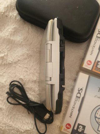 Nintendo DS Argento + 2 Giochi Brain Training