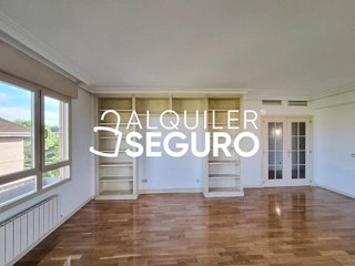Piso en alquiler en Valdemarín en Madrid