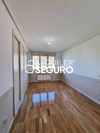 Piso en alquiler en Valdemarín en Madrid