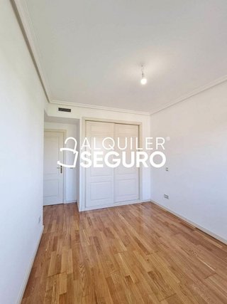 Piso en alquiler en Valdemarín en Madrid