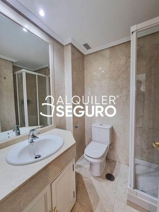 Piso en alquiler en Valdemarín en Madrid