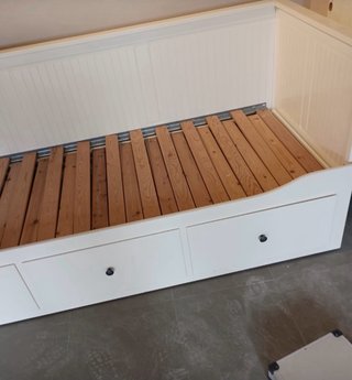 Marco de cama Ikea con 3 cajones