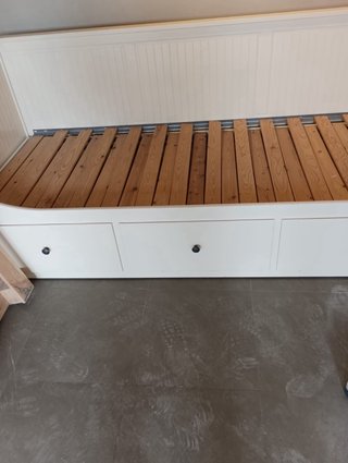 Marco de cama Ikea con 3 cajones