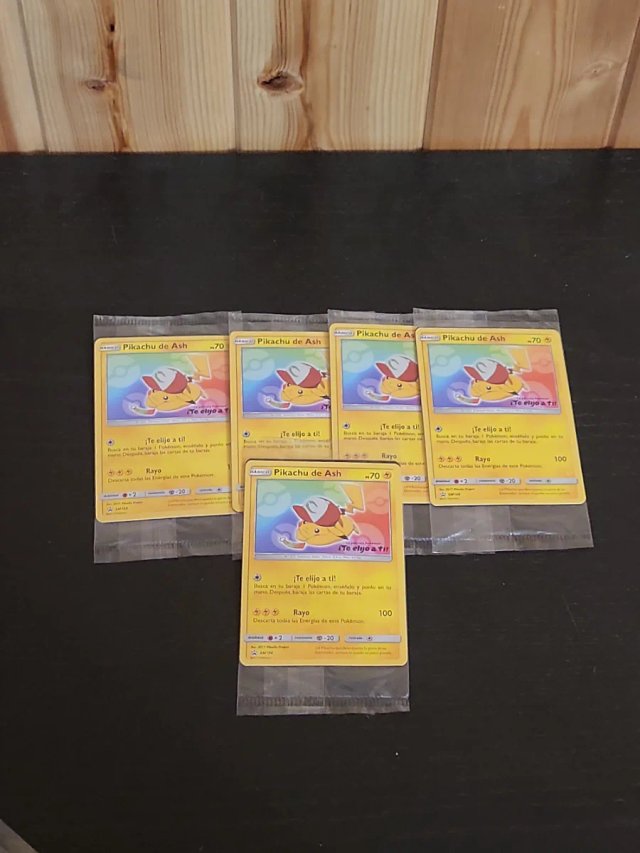 Pikachu de Ash - 5 Cartas Pokémon