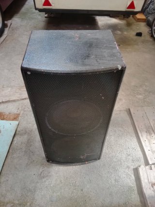 Pareja de altavoces