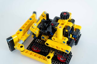 LEGO Technic Buldócer Pesado 42163