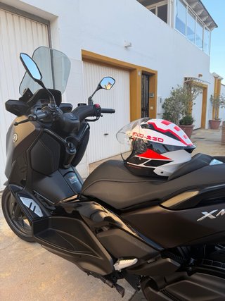 Yamaha X-Max 125 Scooter Gris