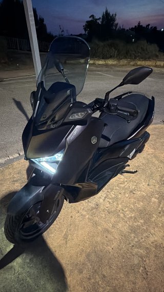 Yamaha X-Max 125 Scooter Gris