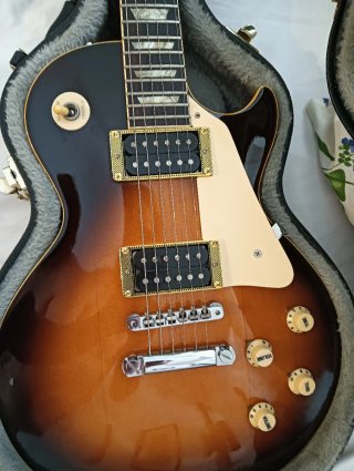 ORVILLE Les Paul con pastillas Lollar