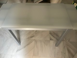 Mesa de cocina cristal y metal