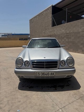 Mercedes-Benz Clase E 1996