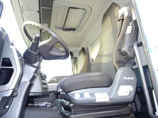 MAN TGM 18 290-CAMIONES GRUA