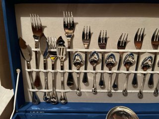 Cubertería 6 servicios acero inox sin estrenar