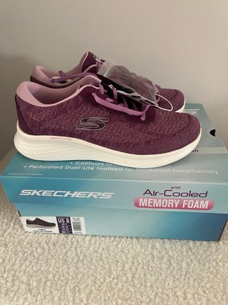 Skechers Air-Cooled Memory Foam Morado Talla 38