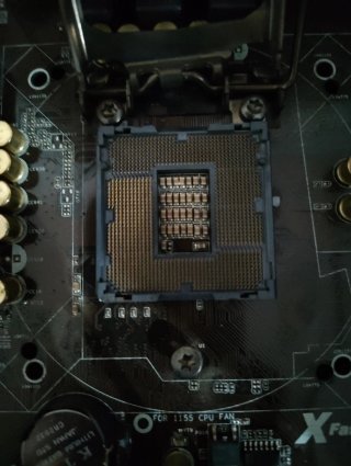 Placa Base ASRock Z77 Extreme 4-M (Para Reparar)
