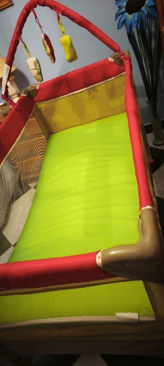 Cuna de viaje plegable con colchón