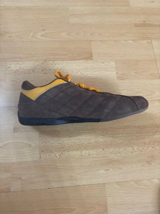 Zapatillas Yumas Marrones y Amarillas