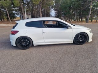 Volkswagen Scirocco R 265cv