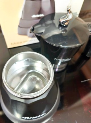 Cafetera Eléctrica Ariete Moka Aroma 4 Tazas