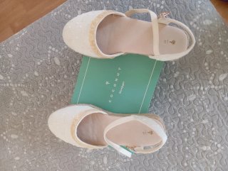 Alpargatas bordadas blancas talla 37