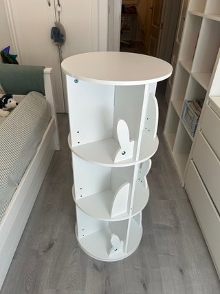 Estantería giratoria infantil