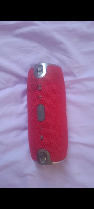 Altavoz portátil rojo