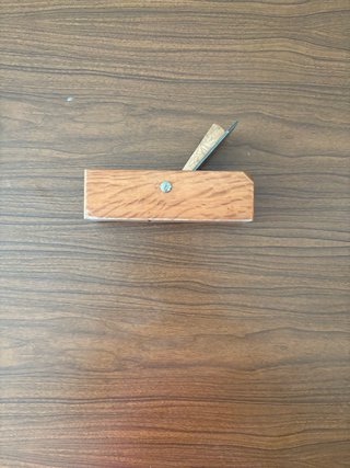 Cepillo de carpintero de madera