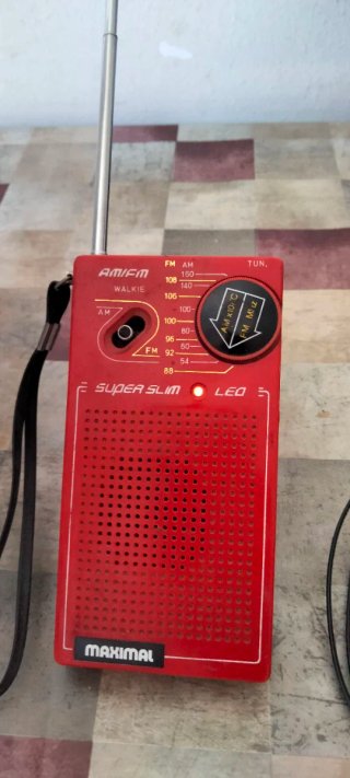4 Radio Portatili Vintage Anni 80