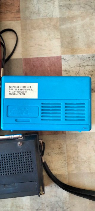 4 Radio Portatili Vintage Anni 80
