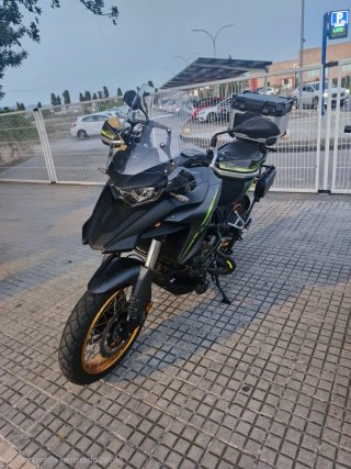 QJ Motor SRT 700X Adventure Moto