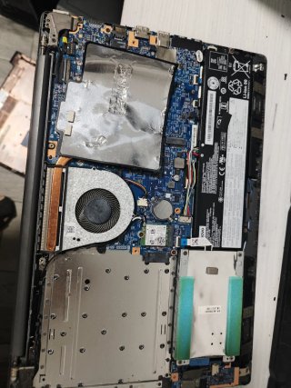 Portátil Lenovo gris para piezas