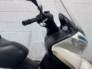Suzuki Burgman 125 "2012"